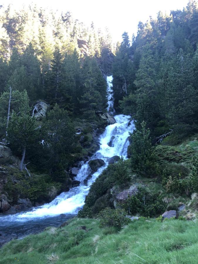 Hostal Pirineos Meliz Bielsa Eksteriør bilde
